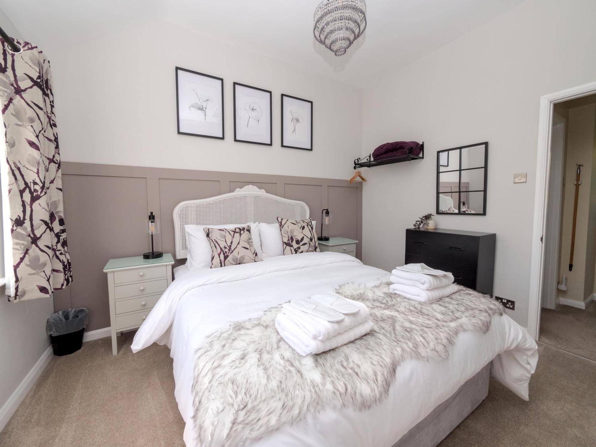 The Lilley Pad In Ludlow Cosy, Central, Perfect For Couples, Netflix & Parking Permit Exterior photo